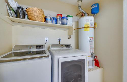 Hot Tub and Fire Pit Prescott Valley Retreat! - Foto 17