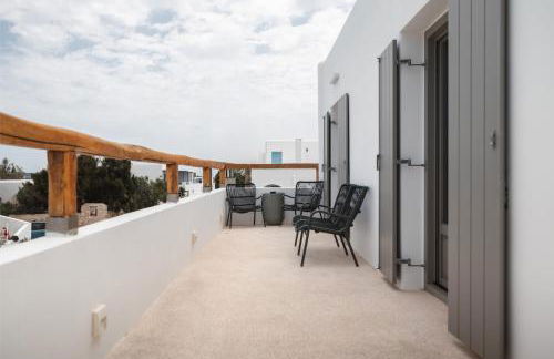 Siora of Paros - Ammiralis & Castelis - Photo 27