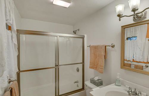 Walk to Water Outdoor Gem with Bunkhouse in Madison - Foto 26