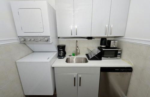 Amazing 4 BR 1 BTH Laundry Dishwasher, June To Aug 90 Days Stay Required - Foto 6