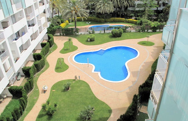 Beautiful Apartment With View - Photo 22