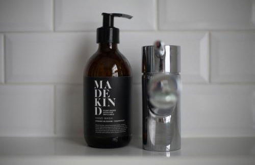 Stag & Hen Retreat - Walk to Nightlife - Sleeps 16 - Foto 13