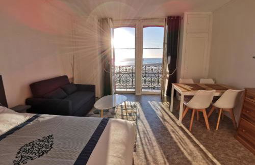 Grand studio face à la mer - Photo 1