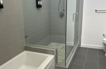 912 Brand New Spacious Tonwhome 3br 3ba sleeps 9 - Foto 19