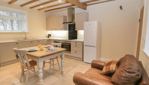 Winnie's Stable - Photo 4