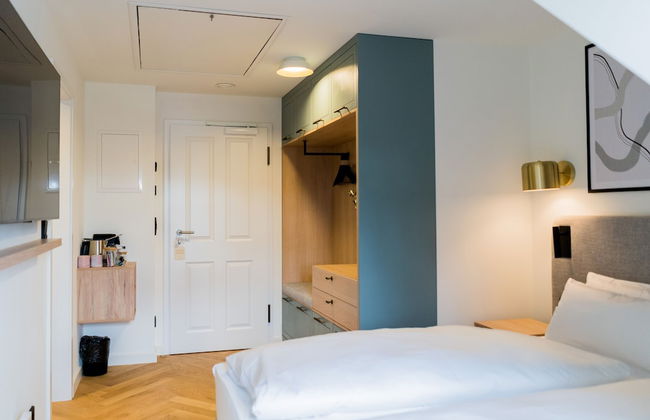 Bob W Peterhof - Photo 20