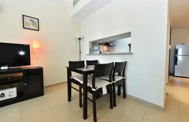 DB - Furnished Studio with balcony - Photo 11