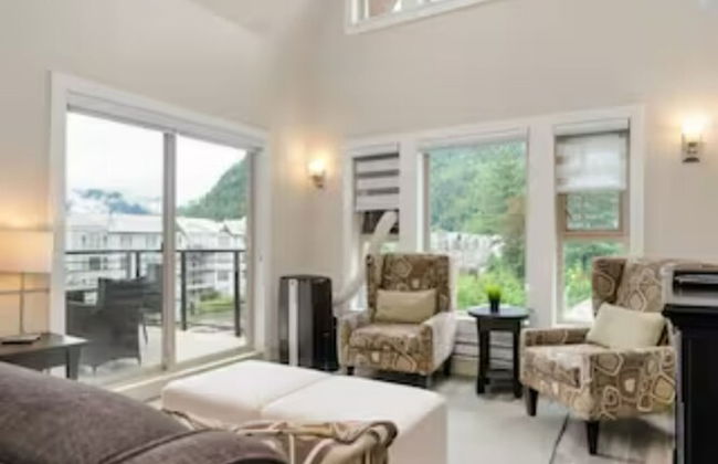 Modern 4BR Penthouse With Lake Views - Foto 12