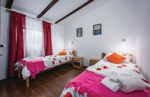 Gorgeous Home In Buje With Kitchen - Foto 22