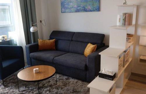 MARIA, Modern studio apartment with private parking - Photo 15