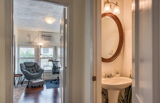 Little Yellow Cottage on Water Street - Foto 23