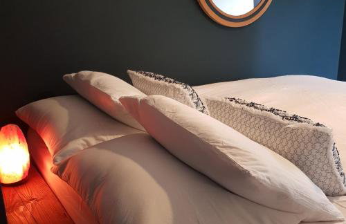 Modern 1-bed apartment, plus parking, near Oxford and the JR - Foto 3