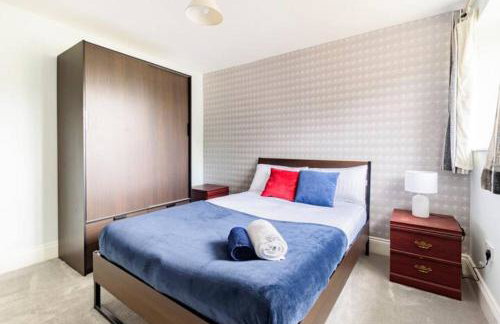 Overbury Lodge, Birmingham with FREE Parking - Photo 16