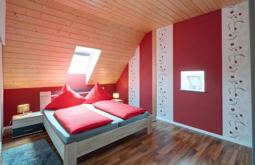 Hof in L i e b e s d o r f - Akelei - Foto 5