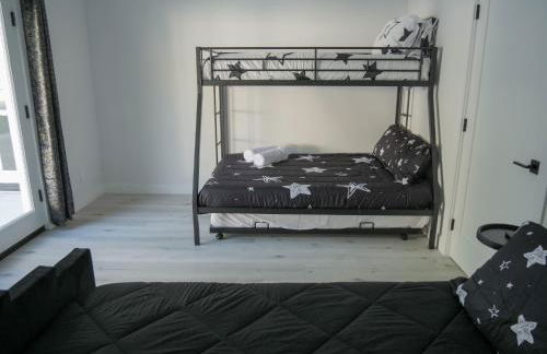 Sleek 7BR Exquisite Estate Resort Pool, Sauna, Spa 6500 SQF - Foto 37