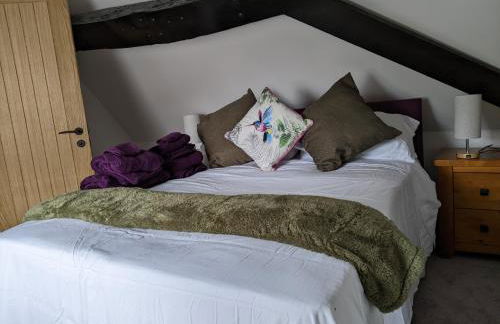 Characterful 2 bed cottage, quiet village setting - Photo 15