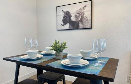 Uniquely remodeled historical district home - Foto 32