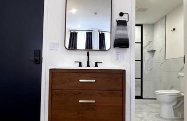 The Phenix Historic Hotel, King Bed, Room # 302 - Foto 12