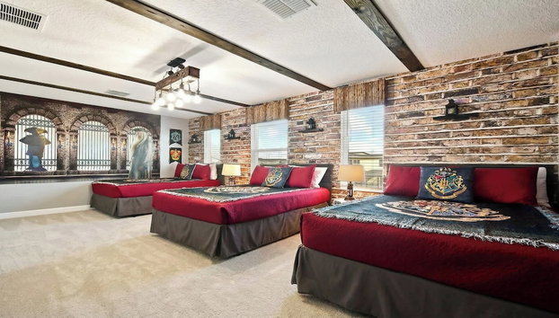 Storey Lake 10br Home Pool/spa/game Room,greenview - Foto 4, Habitación