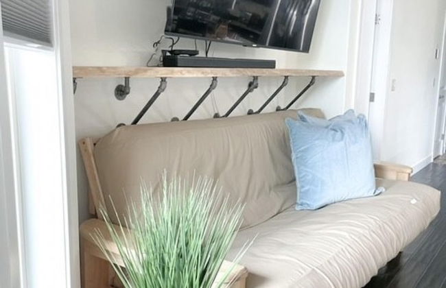 Beachfront Lakeview Condo at Barona - Photo 4