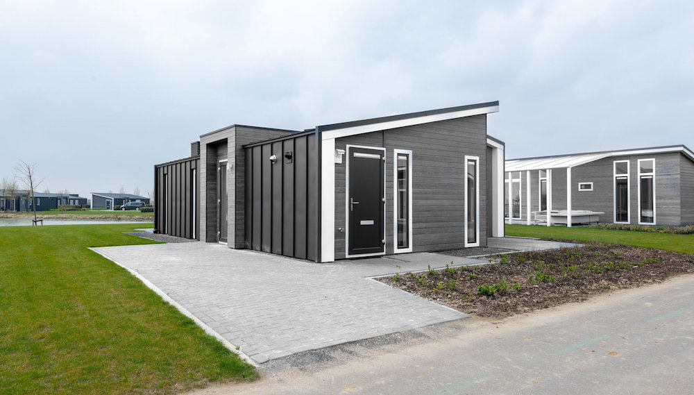 Zeeland Retreat w/ Terrace - Foto 1, Imagen principal