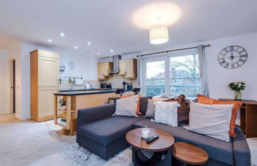 Sleek 2BR Altrincham Home Parking Near Station - Foto 6