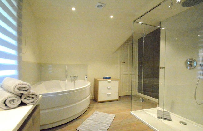 Luxe Home with Hot Tub & Sauna - Foto 12