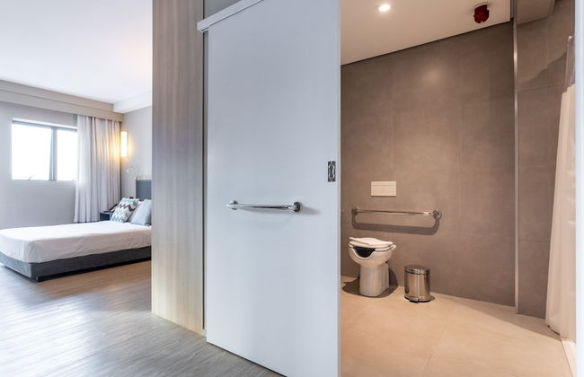 Charlie Alphaville - Foto 32