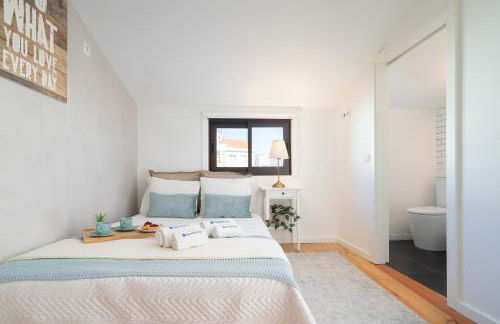 Host Wise - Elegant Colorful House w Private Terrace - Foto 13