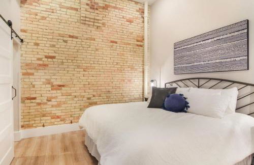 Golden Lofts Unit 4 Downtown Traverse City 2BD 2BA - Foto 21