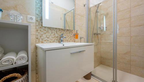 Luxury Villa Castello di Pietra with private pool - Foto 5, towels, Shower