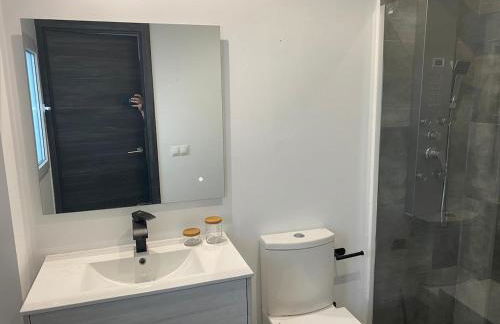 Gran casa cerca de la playa con 3 dormitorios en Pedregalejo - Photo 66