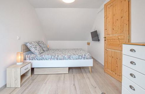 3 Bedroom Stunning Home In Creances - Foto 17