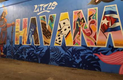 Casa Cuba in Little Havana, Brickell, Calle 8 and 10 minutes to the Beach FREE PARKING - Foto 56