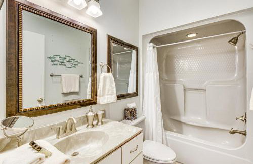 Boat, Golf and Swim Keowee Key Condo with Lake Views - Foto 18