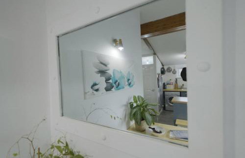 Quirky & cosy 1 or 2 bedroom house in peaceful village - Photo 56