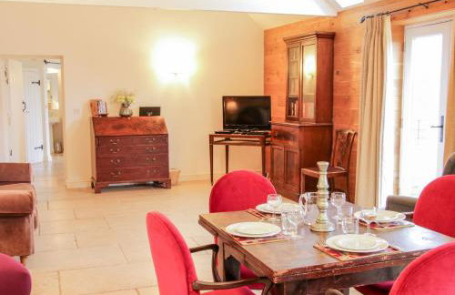 Treehouse Barn at Pitchford Estate - Foto 4