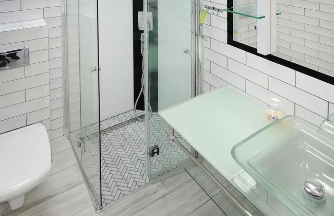 A Comfortable Holiday Home With a Swimming Pool and Jacuzzi in Miedzywodzie - Photo 8