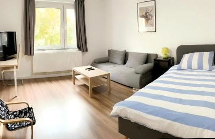 near Düsseldorf Messe and Airport, two Bedrooms, Parking, Kitchen and Garden - Foto 5