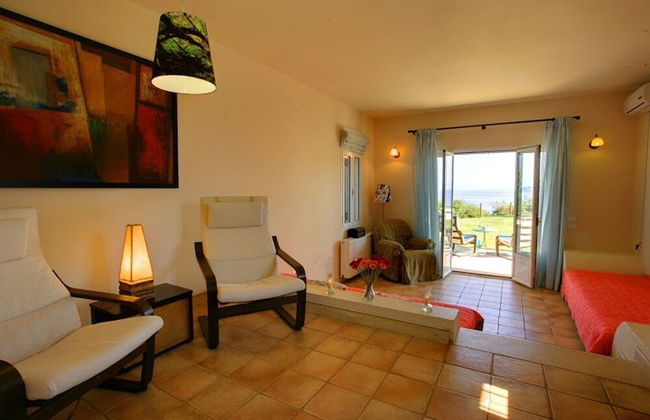 Monambeles Villas - Photo 8