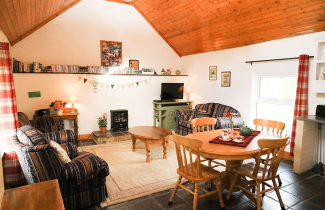 2 Bedroom Cottage Wisteria Cottage in Ballyconnell - Foto 1