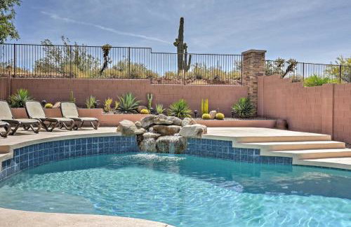 North Phoenix Home with Pool Hike, Swim and Shop! - Foto 1