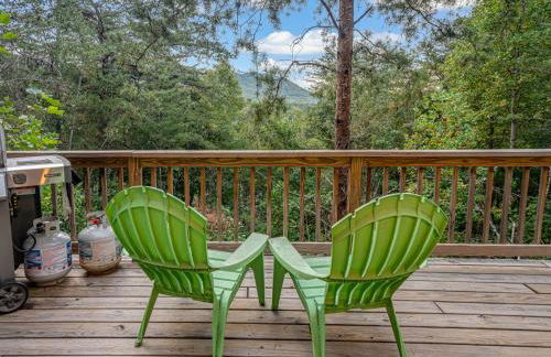 1 bedroom with a loft and hot tub cabin 45 minutes to Asheville - Foto 43