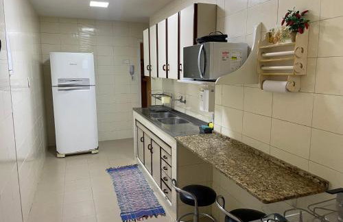 Apartamento grande, confortável, metrô, praias - Foto 9