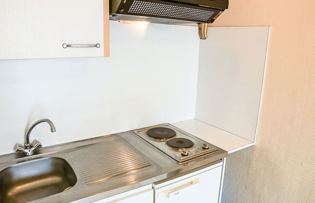 1 bedroom Apartment in La Richardais with garden - Photo 9