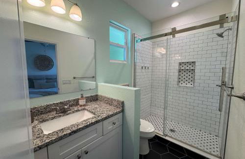 The Orange Blossom Suite Near UF Shands D-town - Photo 8