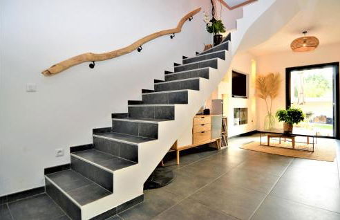 3 Bedroom Amazing Home In Montfavet - Photo 17