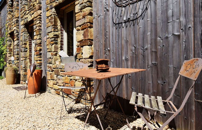 Relaxing Retreat Near Forests - Photo 39