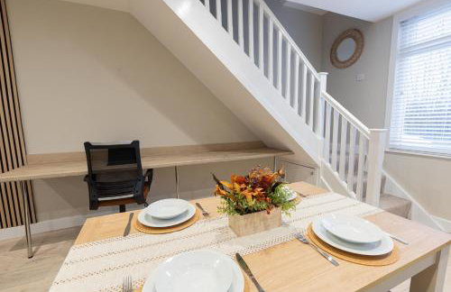 'Weston House' Newly Renovated Family and Workspace Business Cosy Home in Runcorn, Cheshire ENTIRE HOUSE - Foto 18