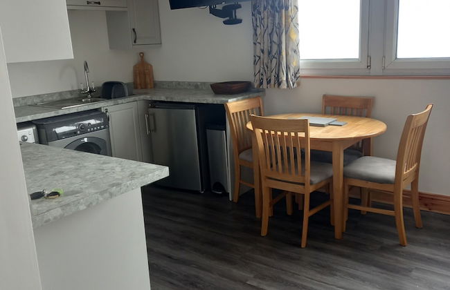 Inviting 2 Bed Apartment in Westwood ho - Foto 7